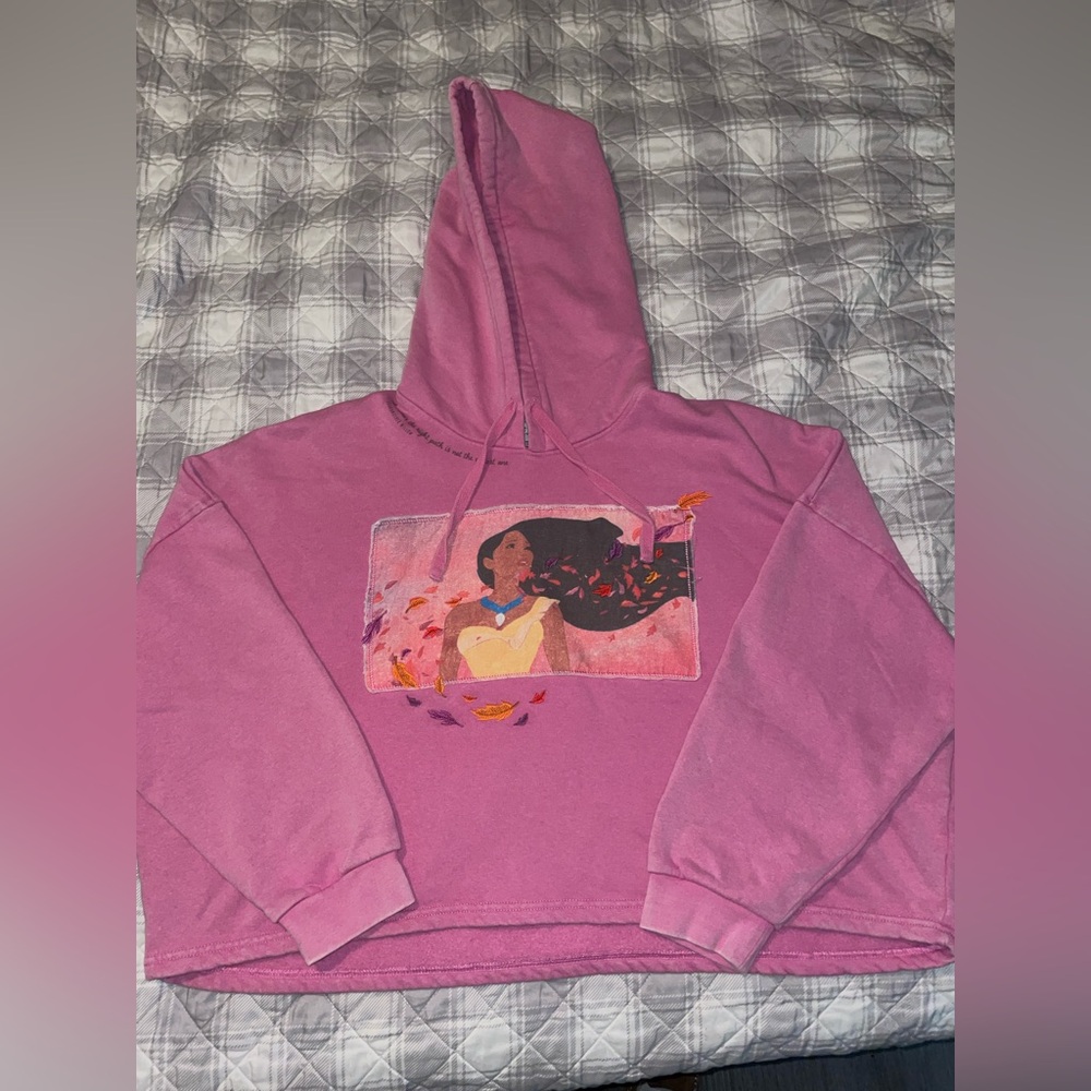 Pocahontas Sweater Womens Size Large Pink Cropped Faded Pullover Hoodie Disney
